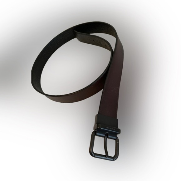 COACH Brown / Black  leather reversible belt *smooth texture* in Excellent/MINT - Picture 3 of 3